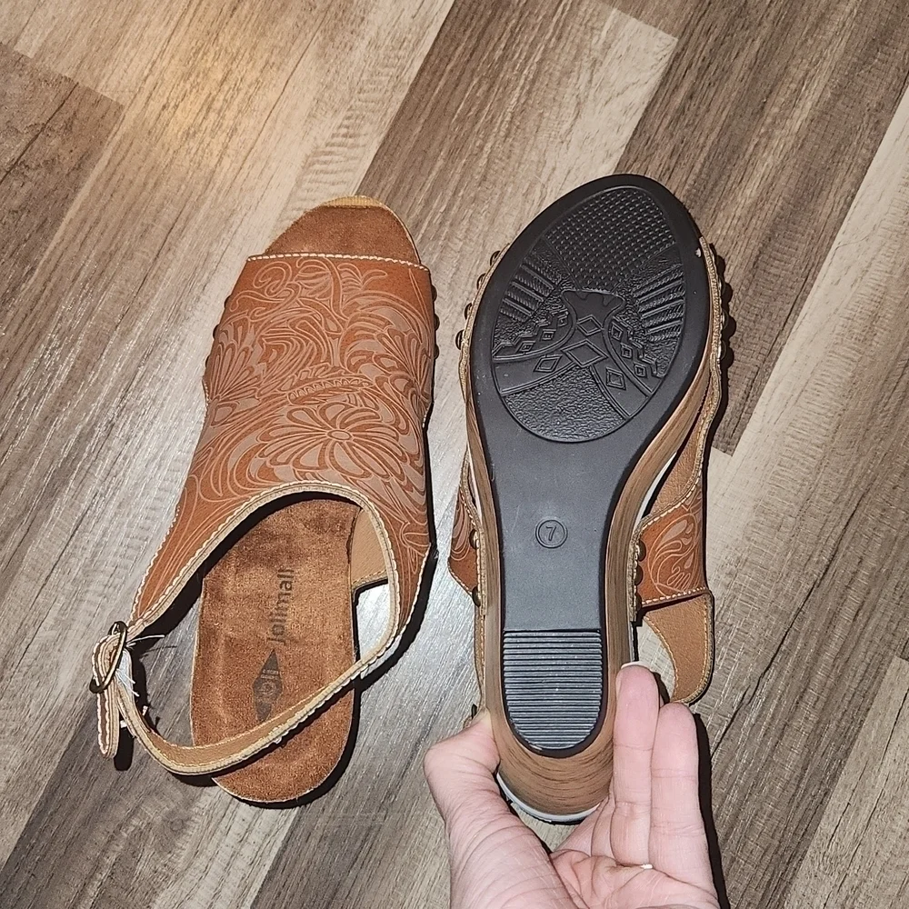 Platform Wedges Brown Bohemian Sandals size 7 Boutique NEW